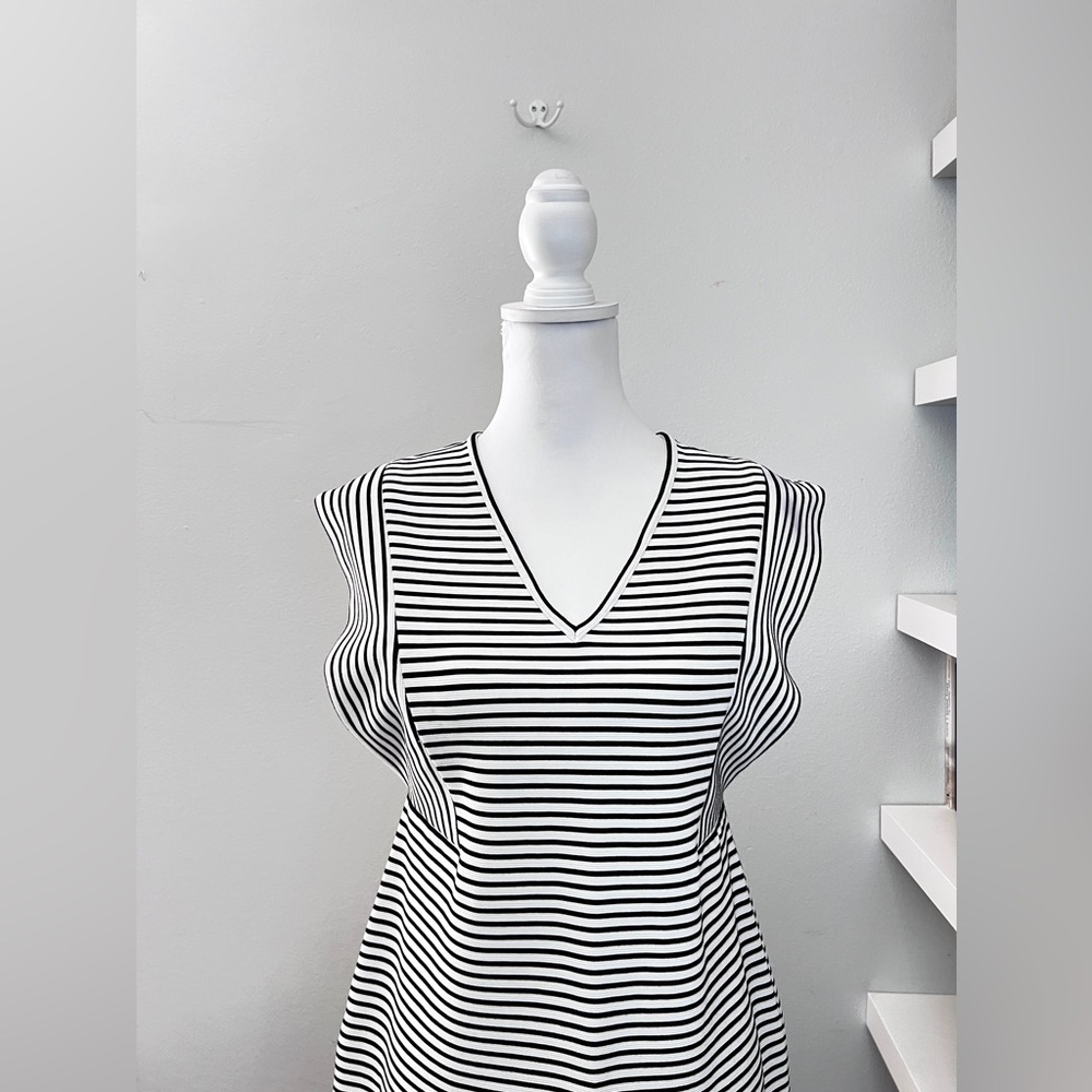 Derek Lam Collective black and white striped dress size 48 - Picture 9 of 16